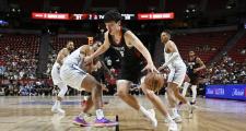 开云体育APP下载-NBA球员面对强大对手展现拼搏精神