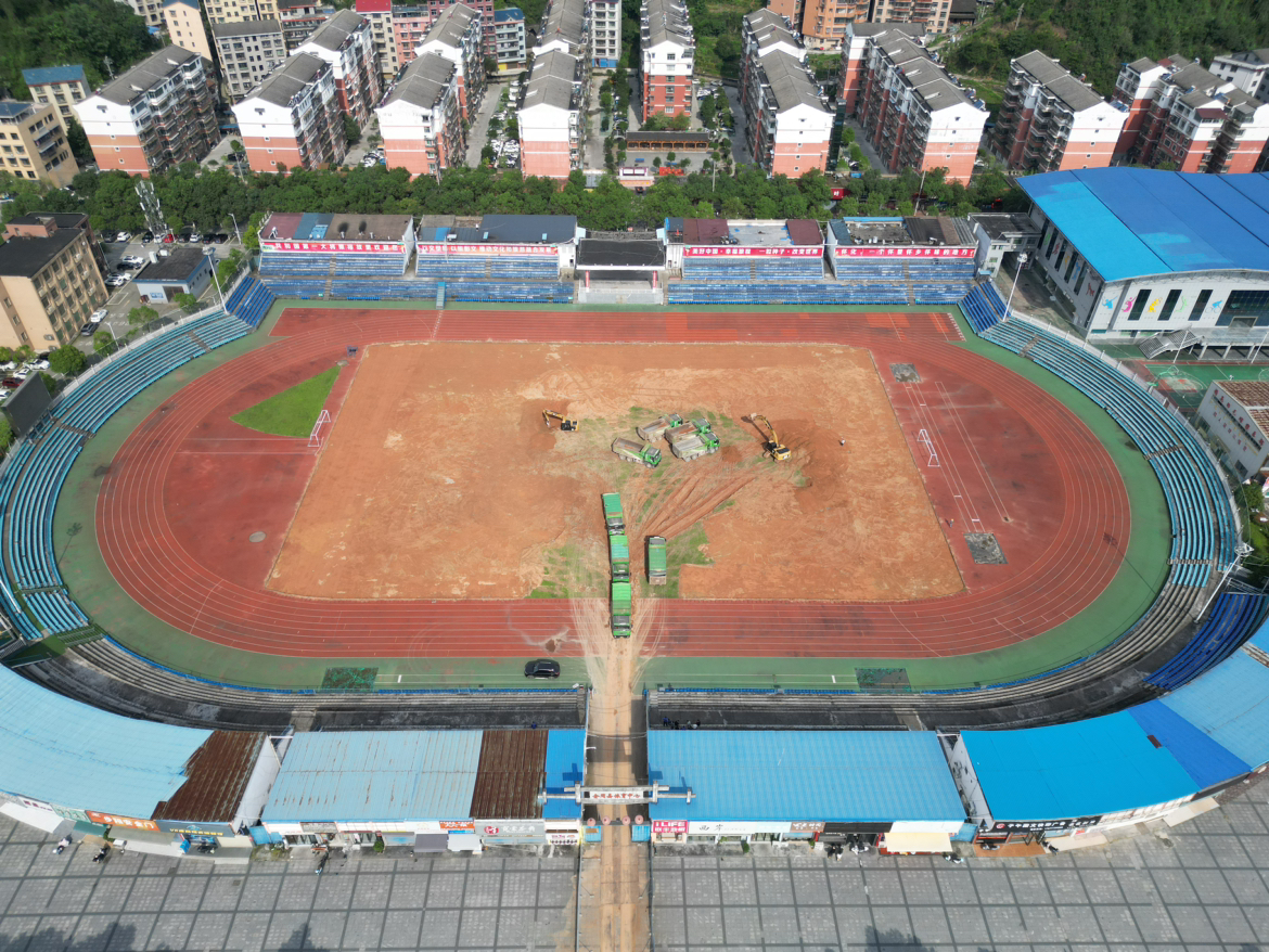 国内足球联赛场地建设项目完工，提供优质赛事场地