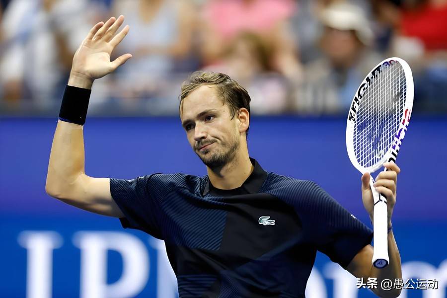 拉沃尔杯完胜联合杯，梅德韦杰夫点燃赛场的简单介绍