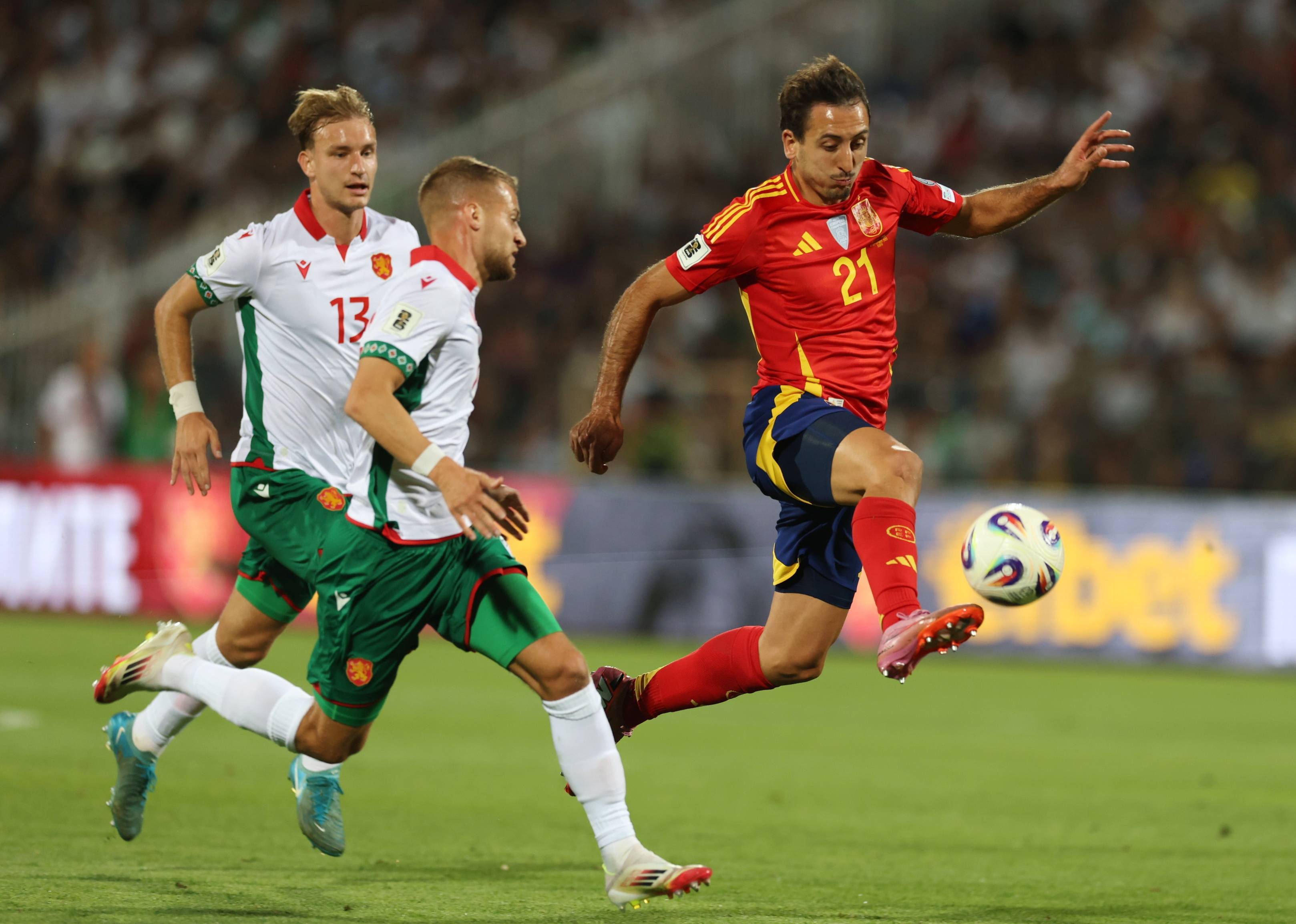 勒沃库森逆转国际米兰,奥亚尔萨瓦尔刷新纪录 勒沃库森逆转国际米兰,奥亚尔萨瓦尔刷新纪录