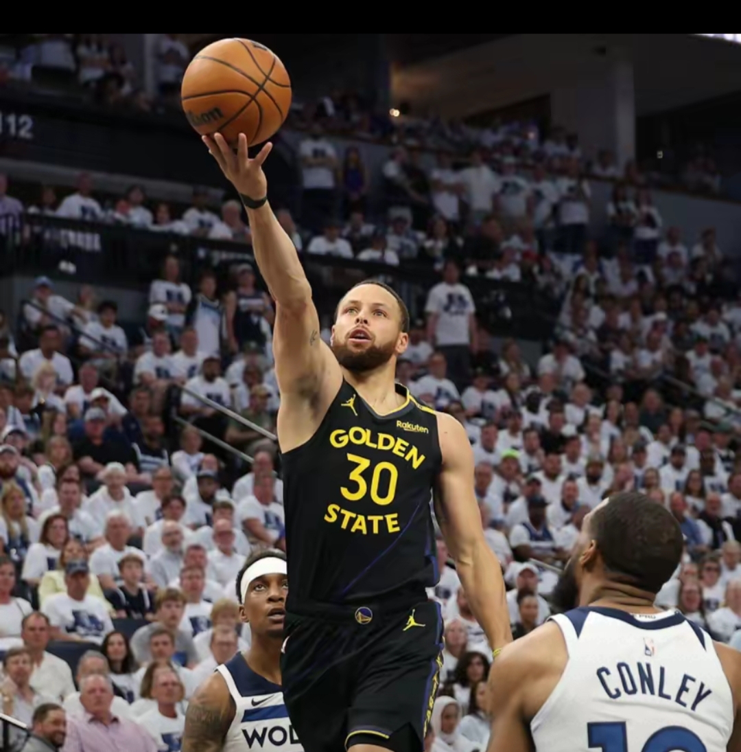 马刺险胜山西队，库里状态火热