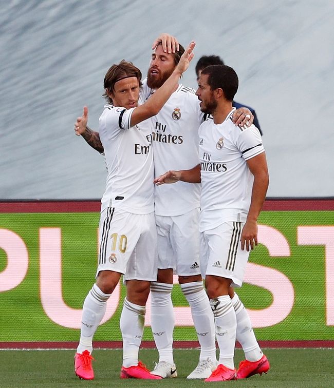 丹麦碾压马德里竞技，若日尼奥惊艳四座