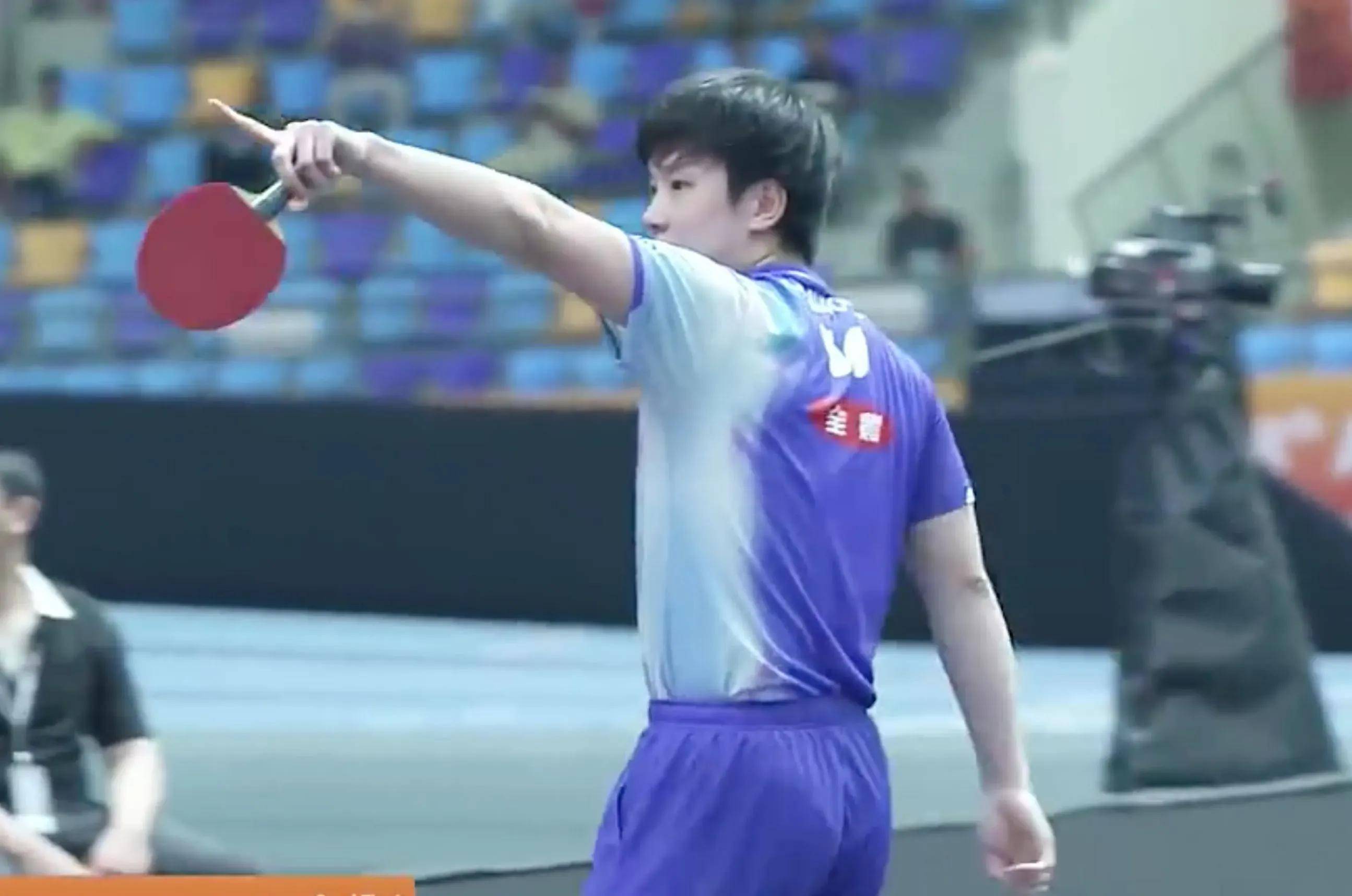 中国队轻取日本队，张本智和点燃赛场