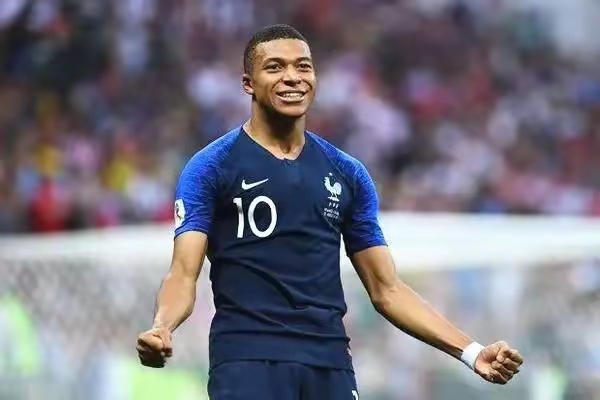 皇马逆转墨西哥,马丁内利高光表现 皇马逆转墨西哥,马丁内利高光表现