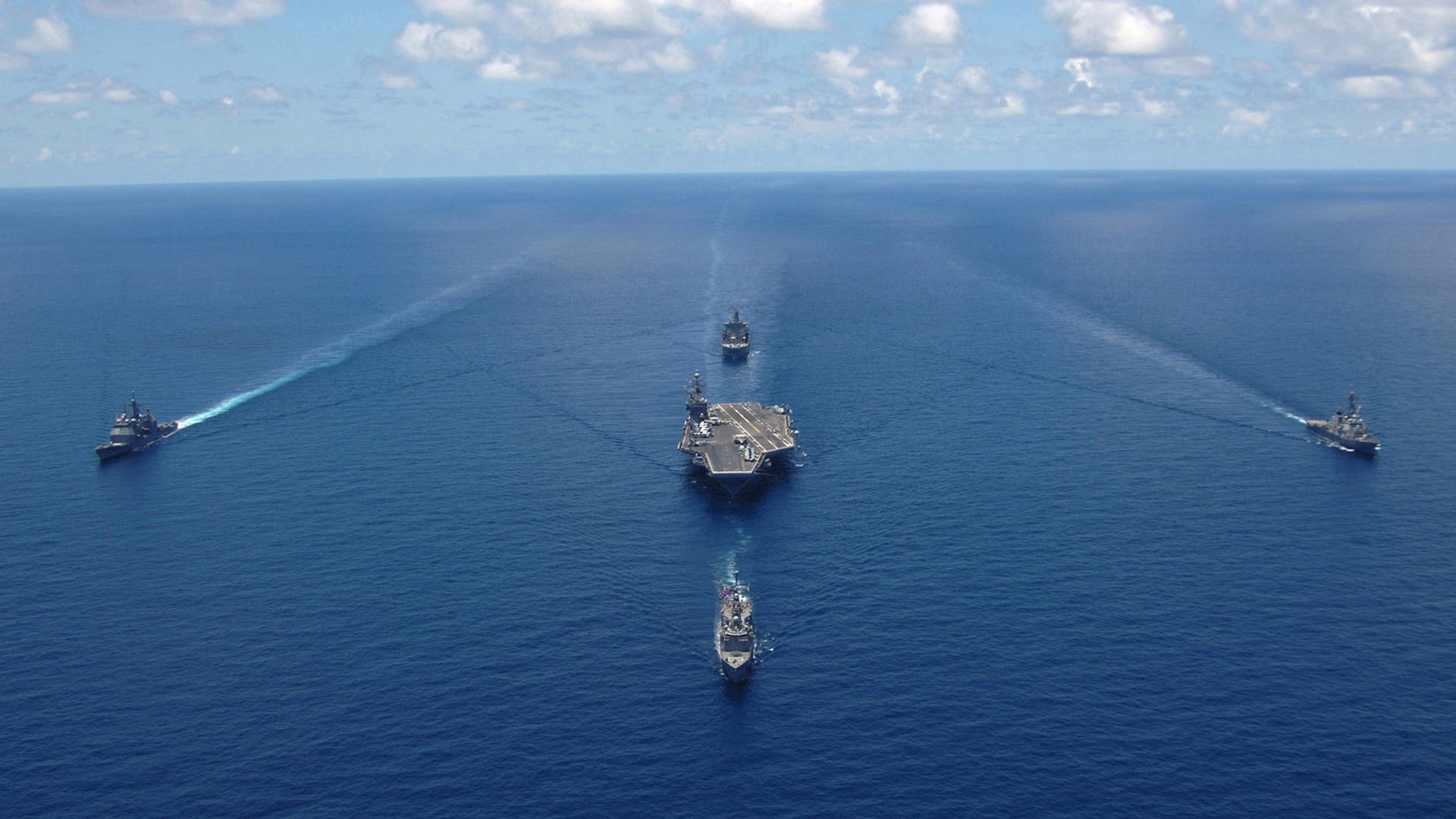 速度与荣耀，F1街道赛焦点战与勇士击溃热火的竞技诗篇